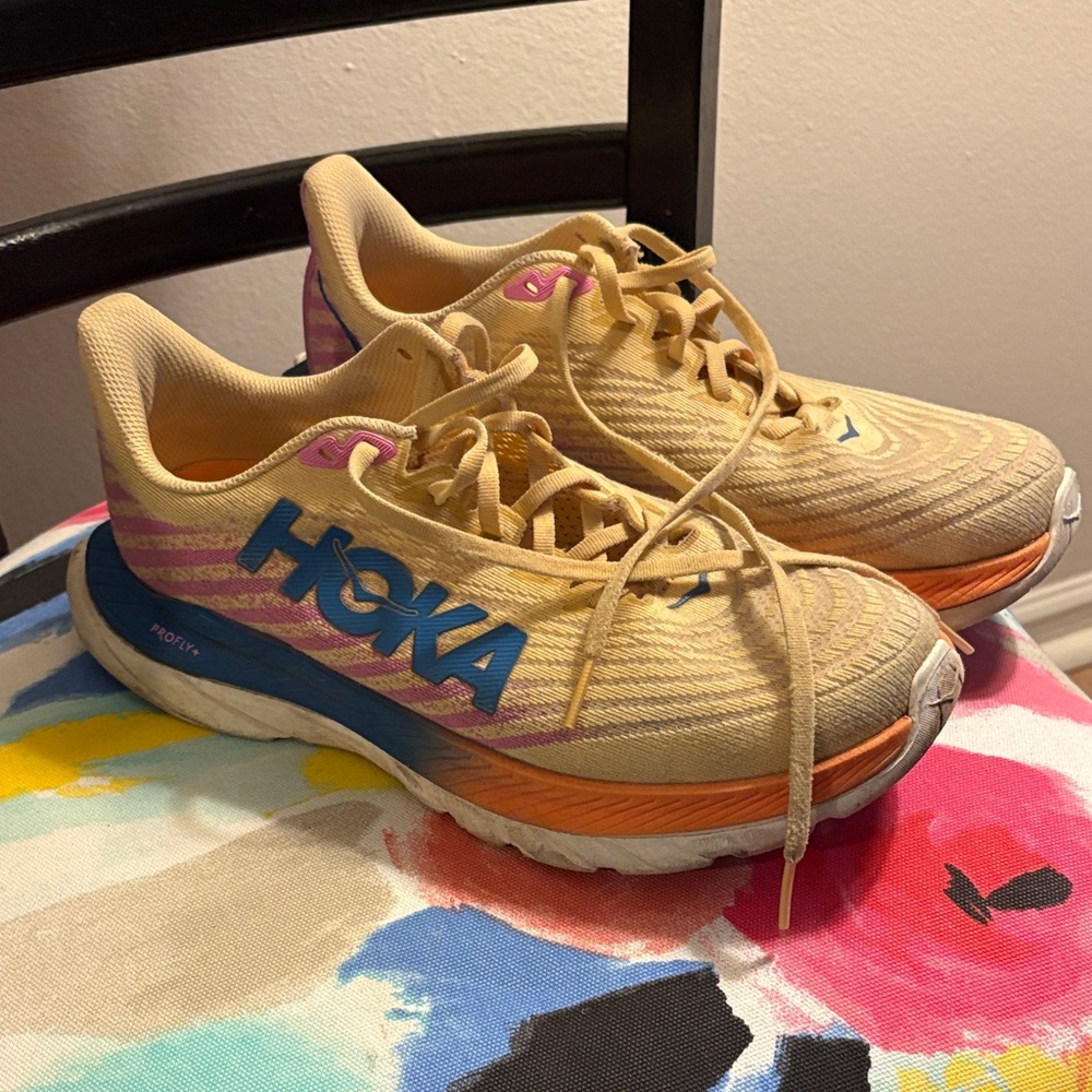 Hoka Mach 5 shoes